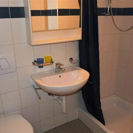 アパート Jacqueline 11 Appartement-fewo- Dusche Oder Bad- Wc 6-bettwohnung By Interhome グスタード